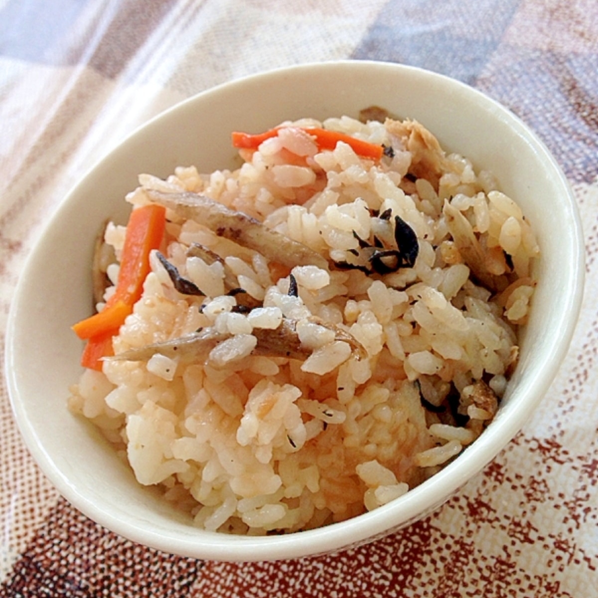 ひじきとツナの炊き込みご飯 レシピ 作り方 By ろみちゃん 楽天レシピ ひじきとツナの炊き込みご飯 レシピ 作り方 By ろみちゃん 楽天レシピ